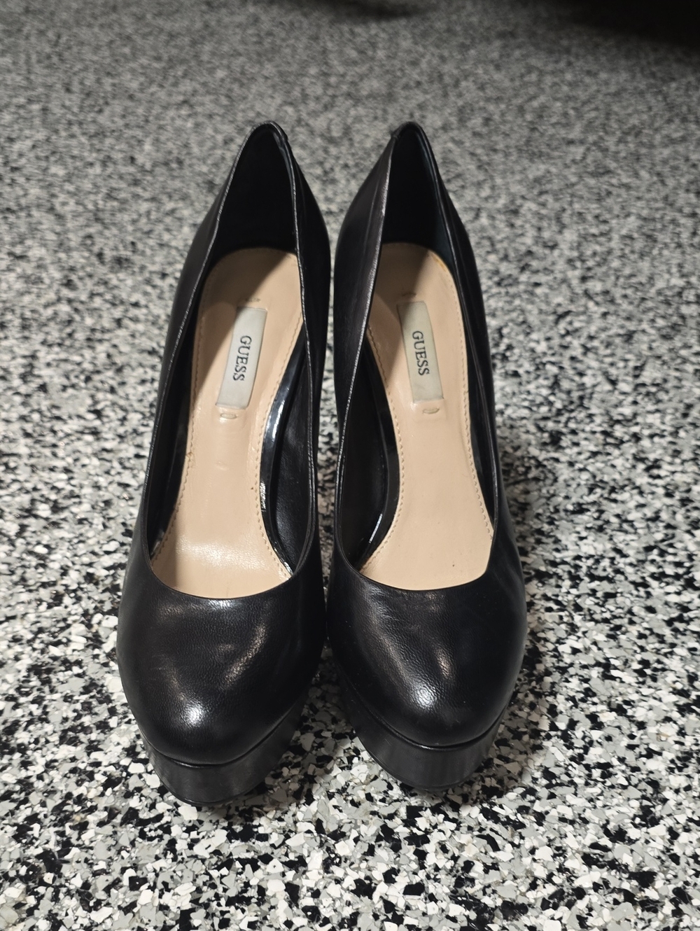 GUESS Black Leather Platform Pumps - Sleek Pointed-Toe Heels